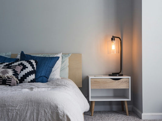 How to Style a Calm Bedroom with Layered Lighting and Soft Textures