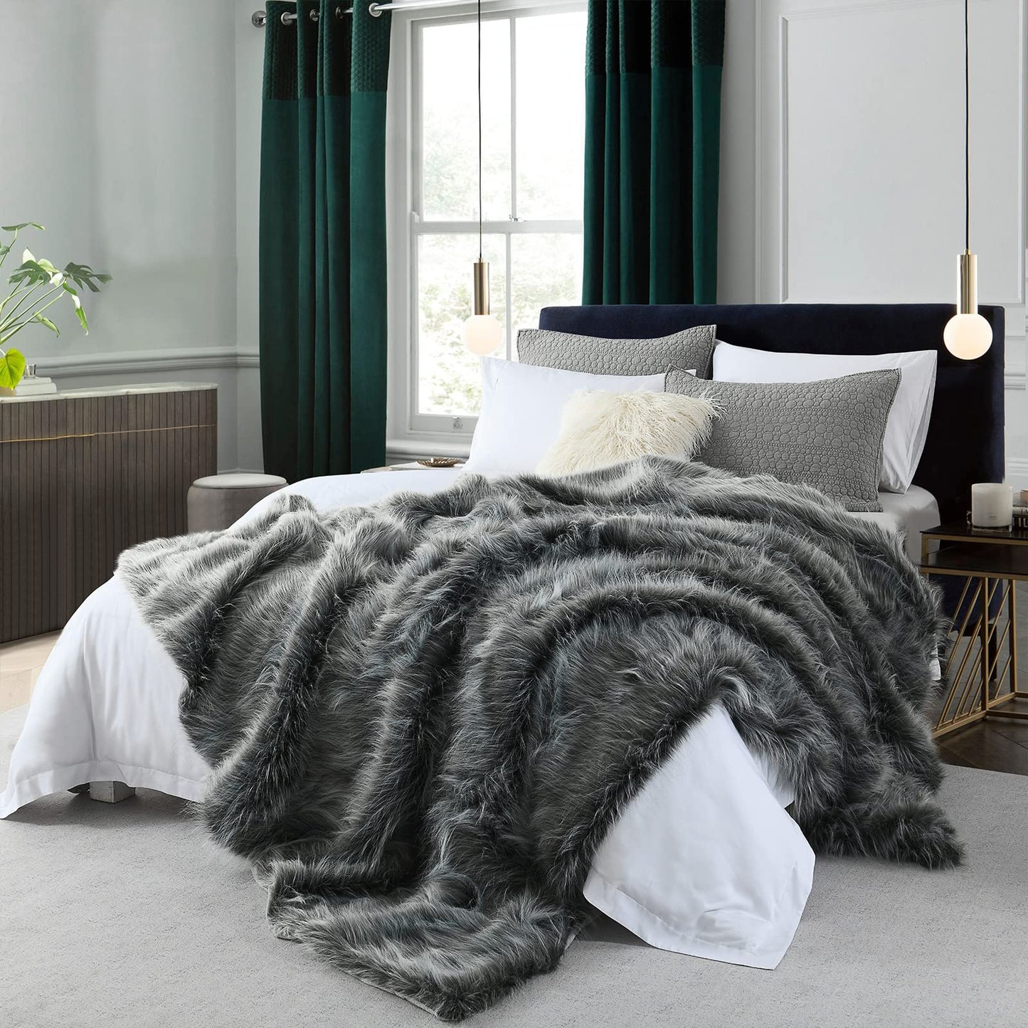 HORIMOTE HOME Faux Fur Blanket