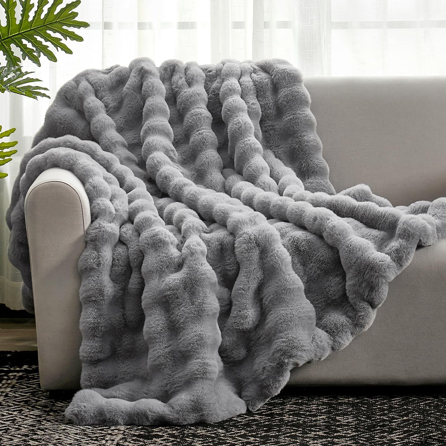 Faux Fur Throw Blanket Soft Plush Bubble Blanket for Couch Sofa Bedroom Living Room