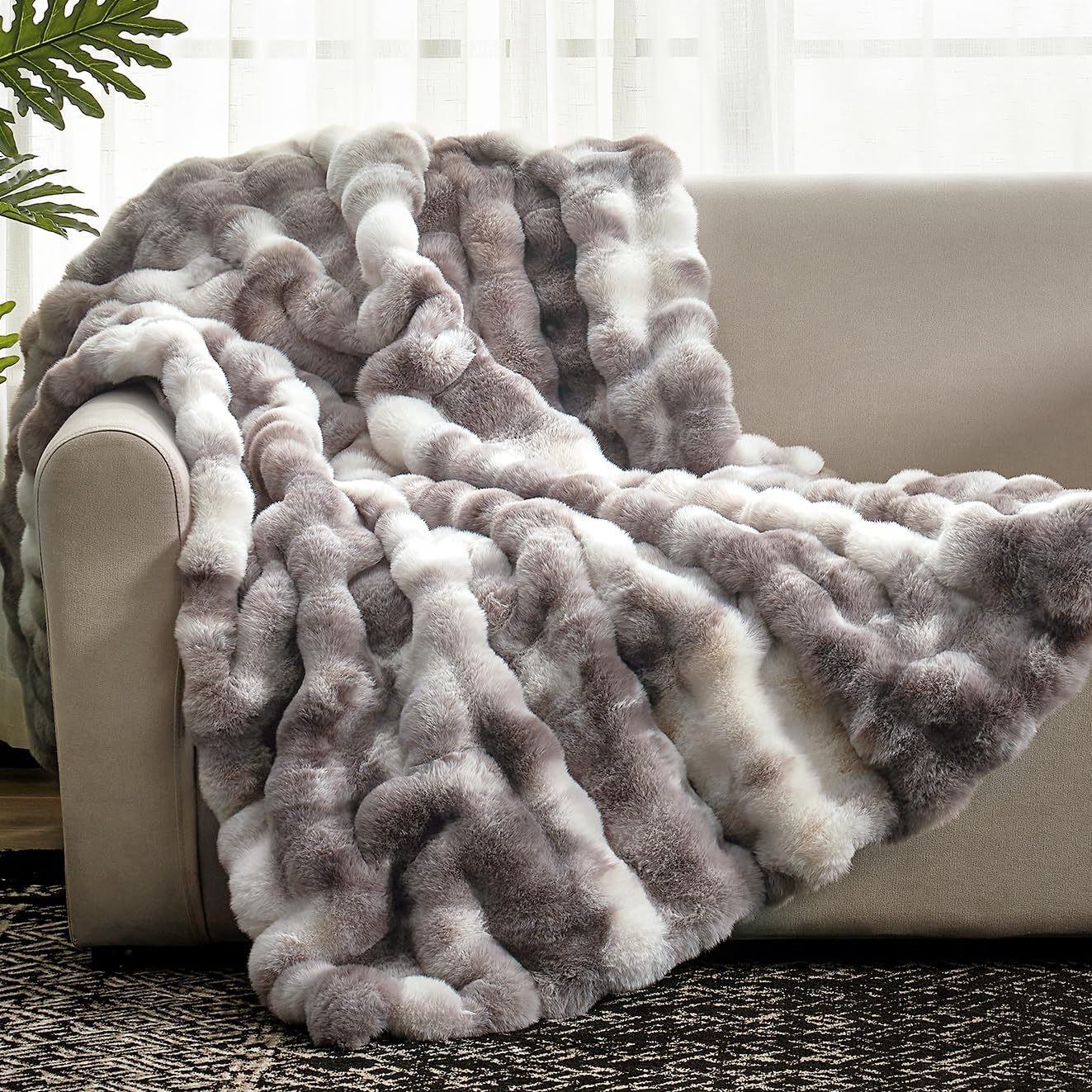 Faux Fur Throw Blanket Soft Plush Bubble Blanket for Couch Sofa Bedroom Living Room