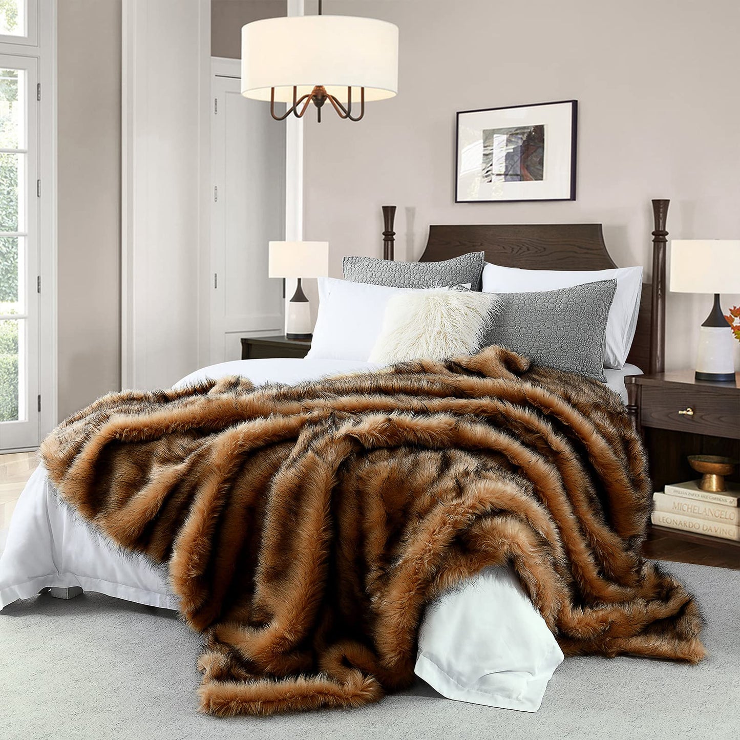 HORIMOTE HOME Faux Fur Blanket
